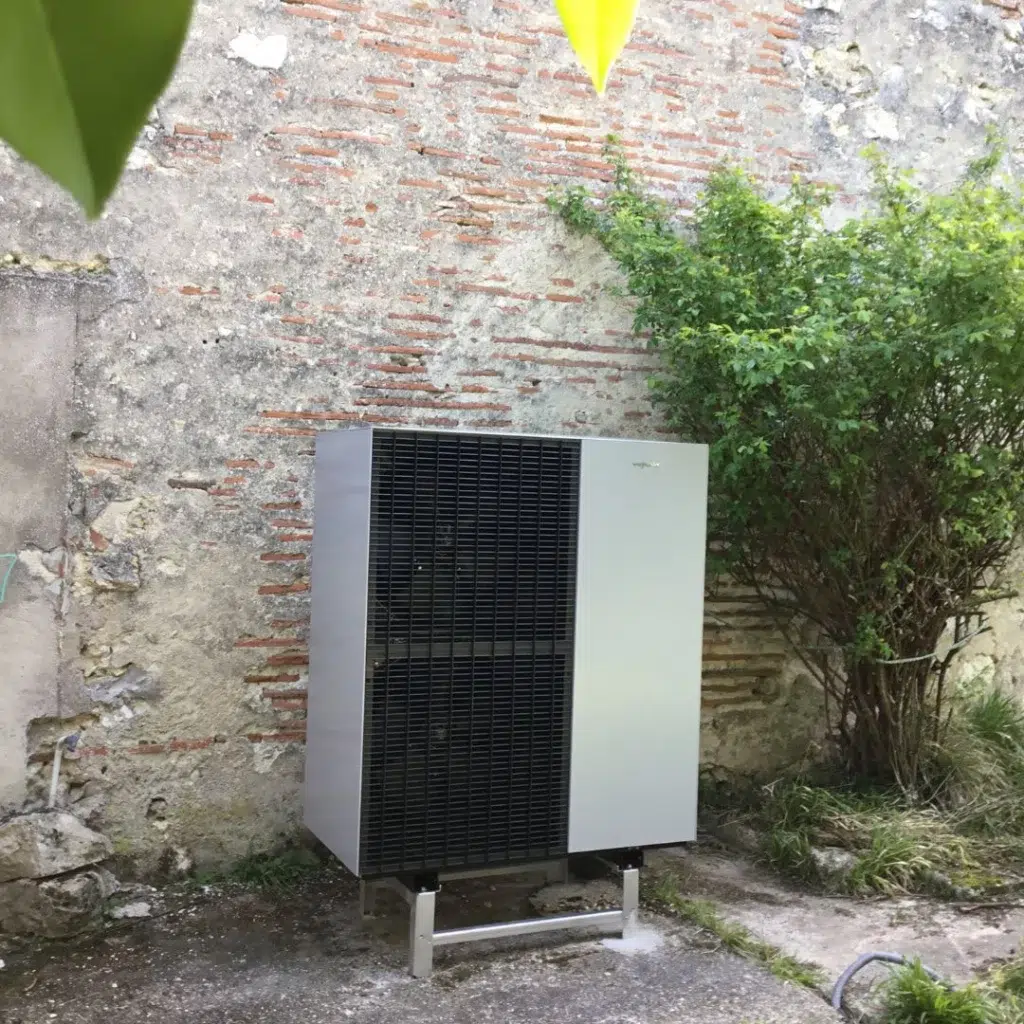 Installation d'une pompe à chaleur air/eau dans une maison